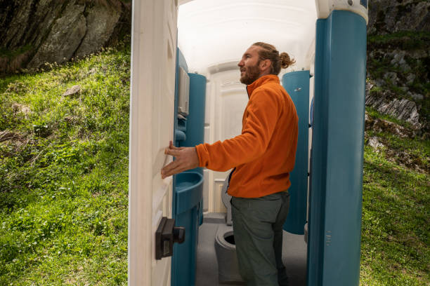 Best Luxury portable toilet rental  in St Francis, MN
